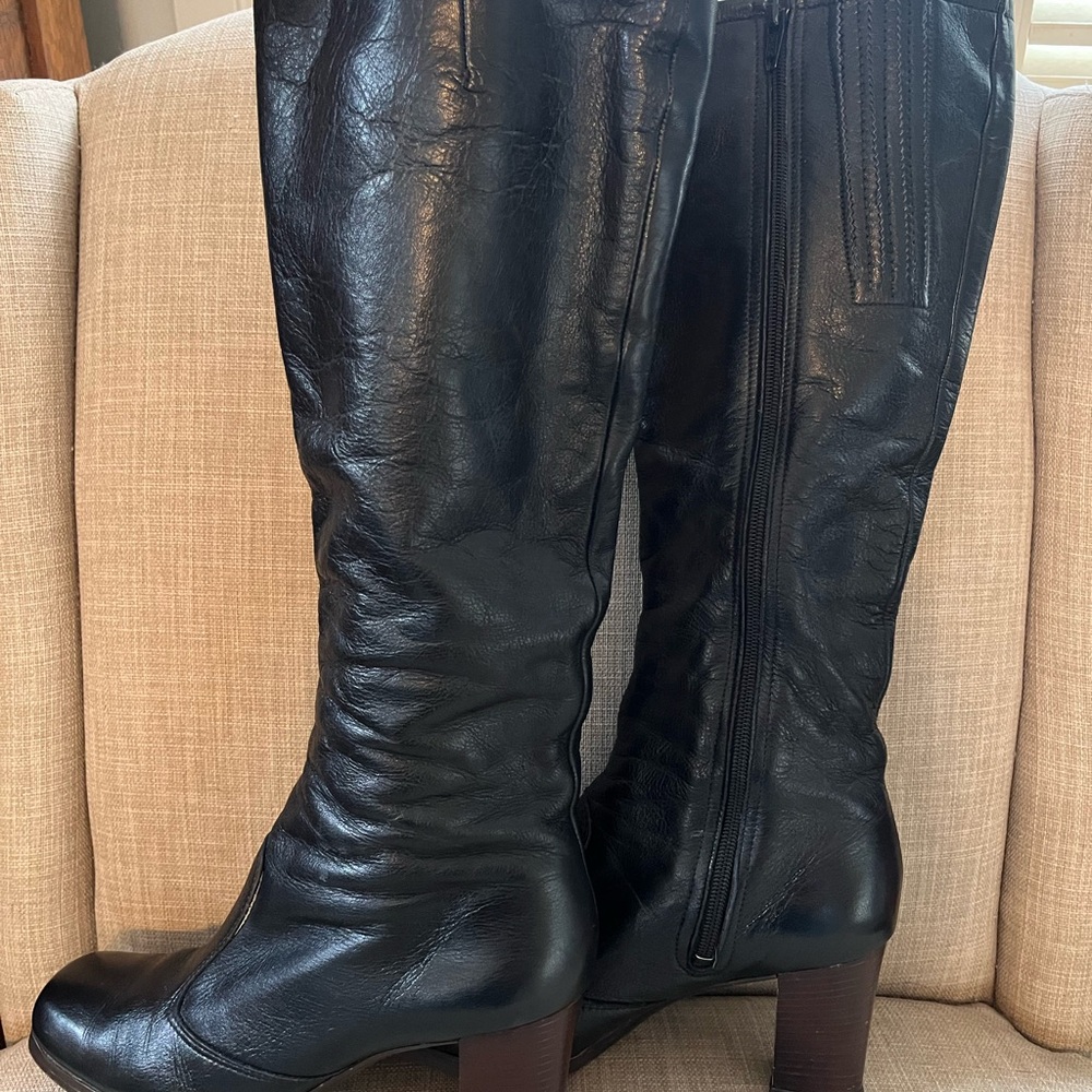 Naturalizer Black Leather Heeled Boots